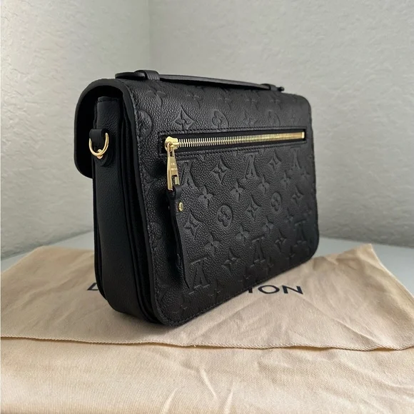 Louis Vuitton Métis Shoulder Bag - Picture 5 of 10